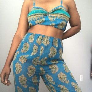 💙 Two-Piece Set Pants and Tank Size Medium